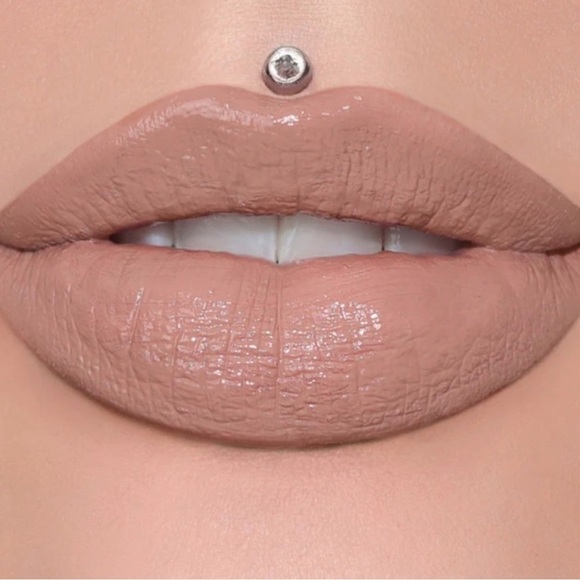 Jeffree Star Other - Jeffree Star Cosmetics Supreme Gloss Full Pigment Lip Gloss in Mannequin